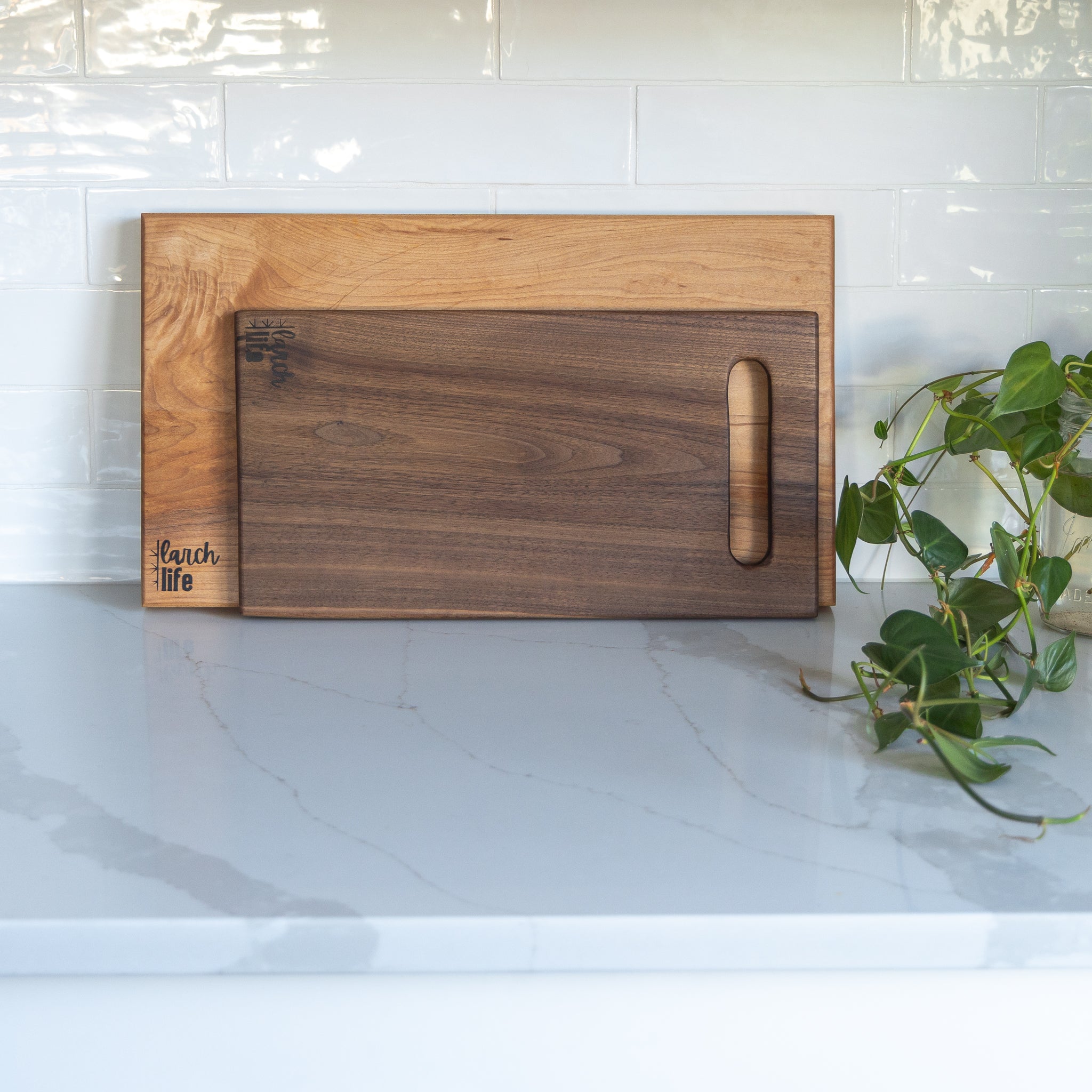 Walnut Custom Cutting Board: Handle or Juice Groove