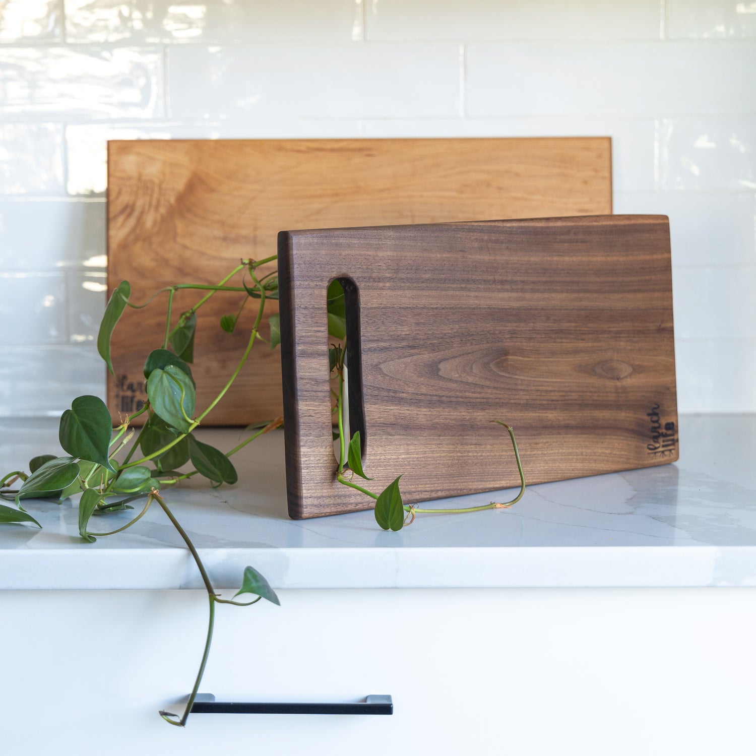 Walnut Custom Cutting Board: Handle or Juice Groove