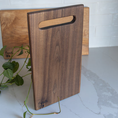 Walnut Custom Cutting Board: Handle or Juice Groove