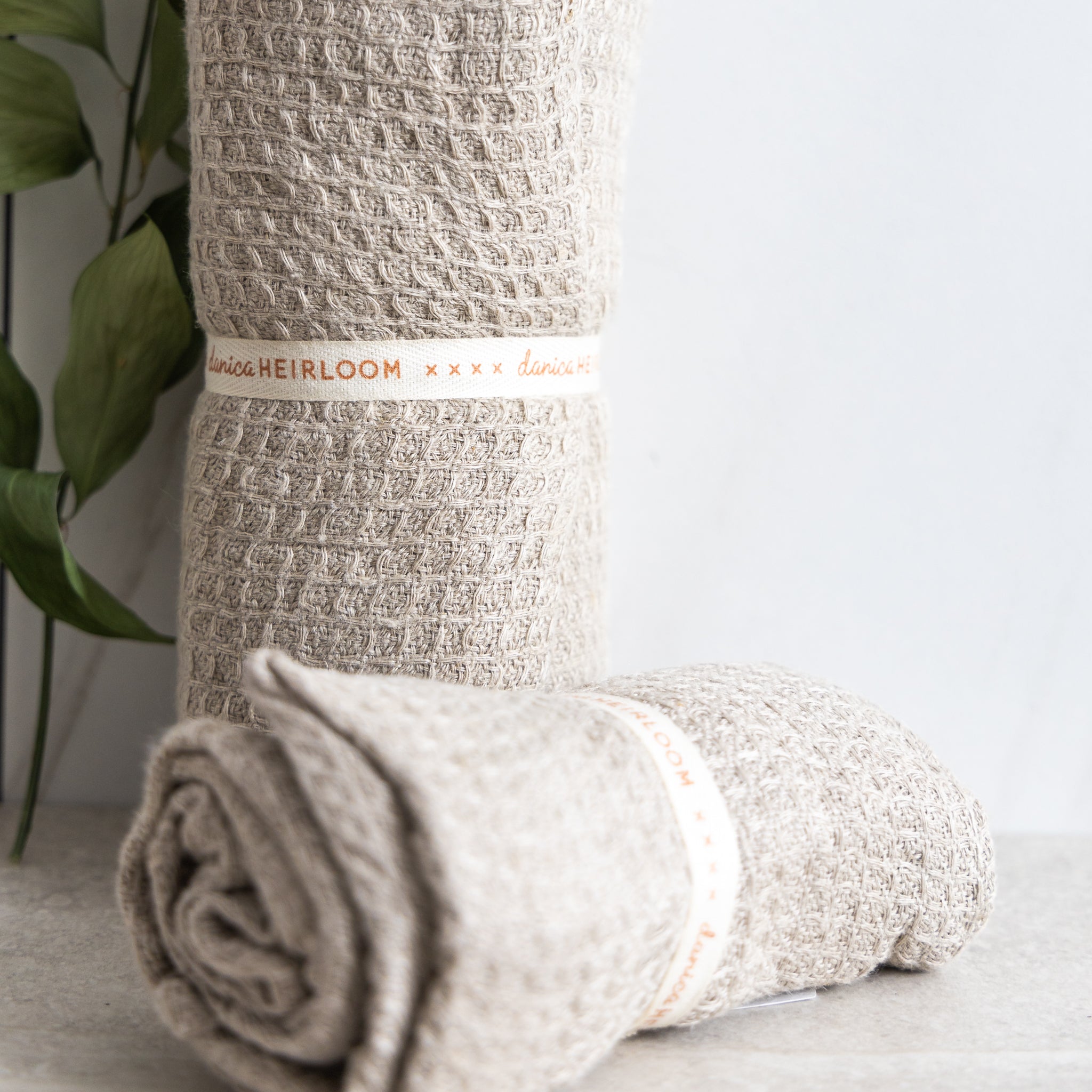 Linen Bath and Hand Towel Set