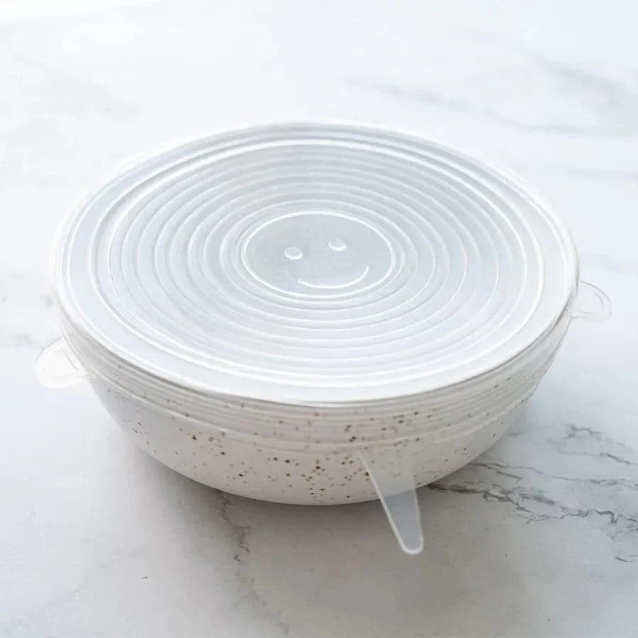 A reusable and sustainable silicone dish cover in large size